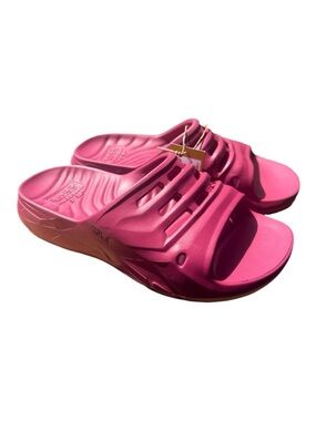 Teva Apretrail Slide Sandals Cherry Jubilee Size 10